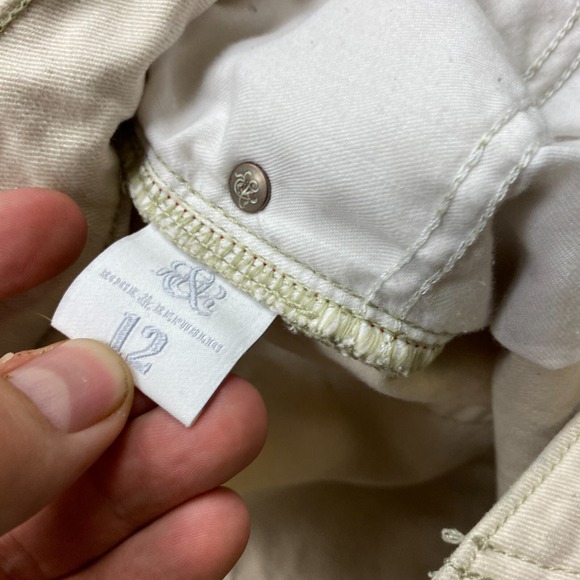 Rock & Republic Shorts Women's 12 White Frayed Hem Denim BONNAROO Stretch Casual - Picture 8 of 16